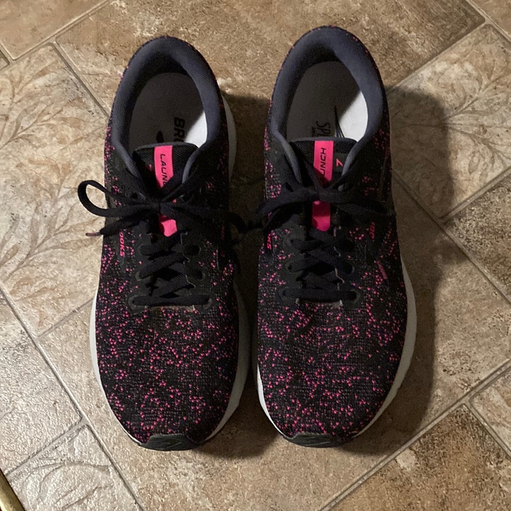 Brooks Launch 7